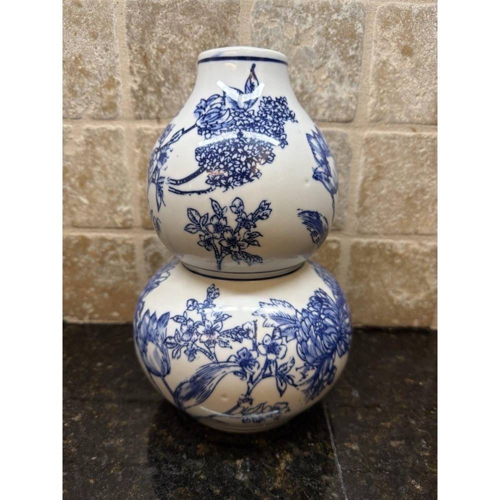 VTG Three Hands Corp Blue and White Large Asian Influenced Round Floral Vase 10"
